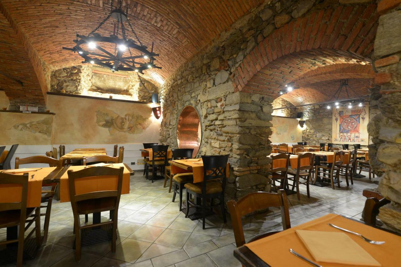 Appartamenti Medioevo Varese Exterior foto